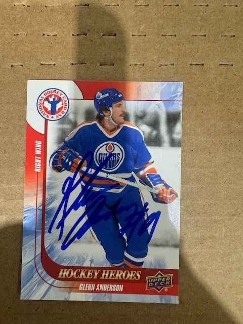 OKTA Small Signed Hockey card