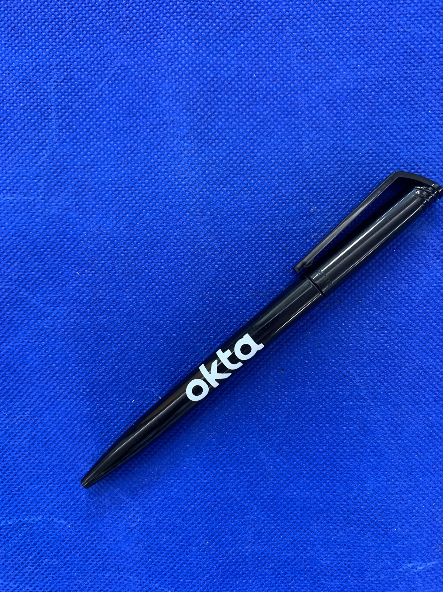 OKTA Black Pen